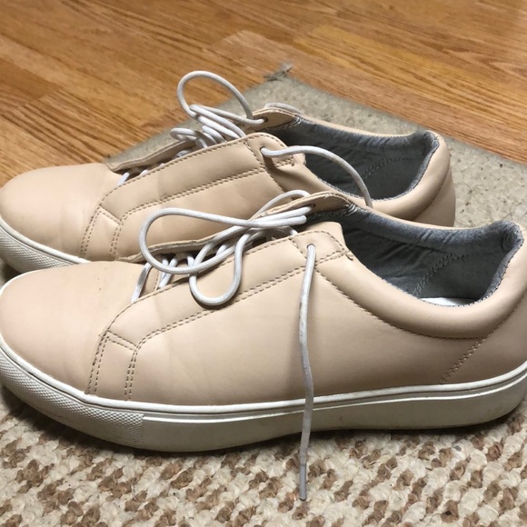 Sneakers - Picture 2 of 3